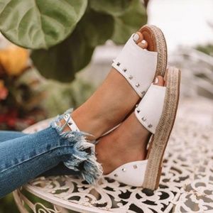 Variedshoes White Espadrille Sandals